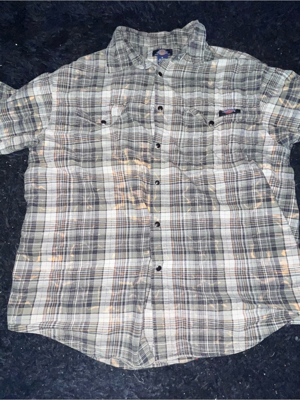 Dickies Men’s Plaid Button-Down Shirt in Gray, White, and Brown Tones